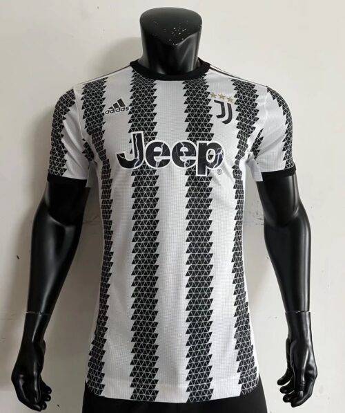 Juventus 22/23 home shirt
